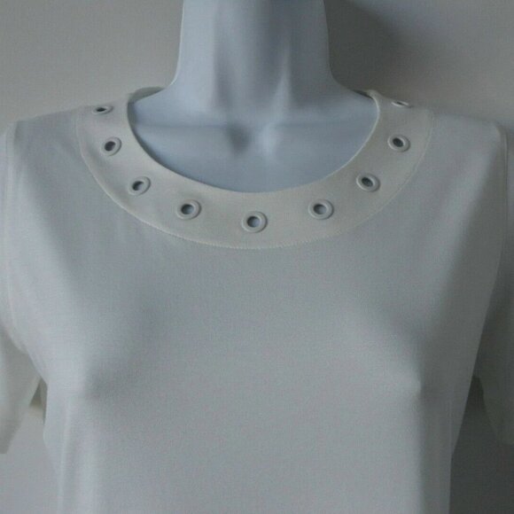 New AKRIS White Round Neck Short Sleeve Modal Top w/ Rib Eyelet Detail Size 8 - Picture 3 of 7